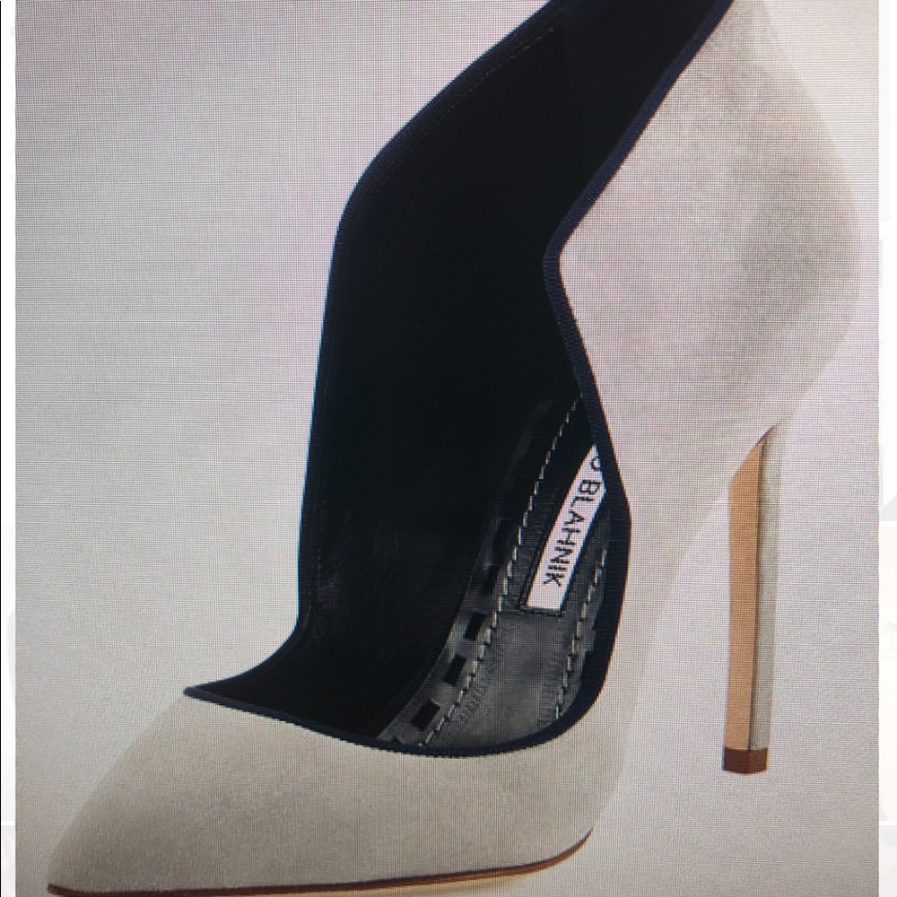 Authentic Manolo Blahnik Espedal